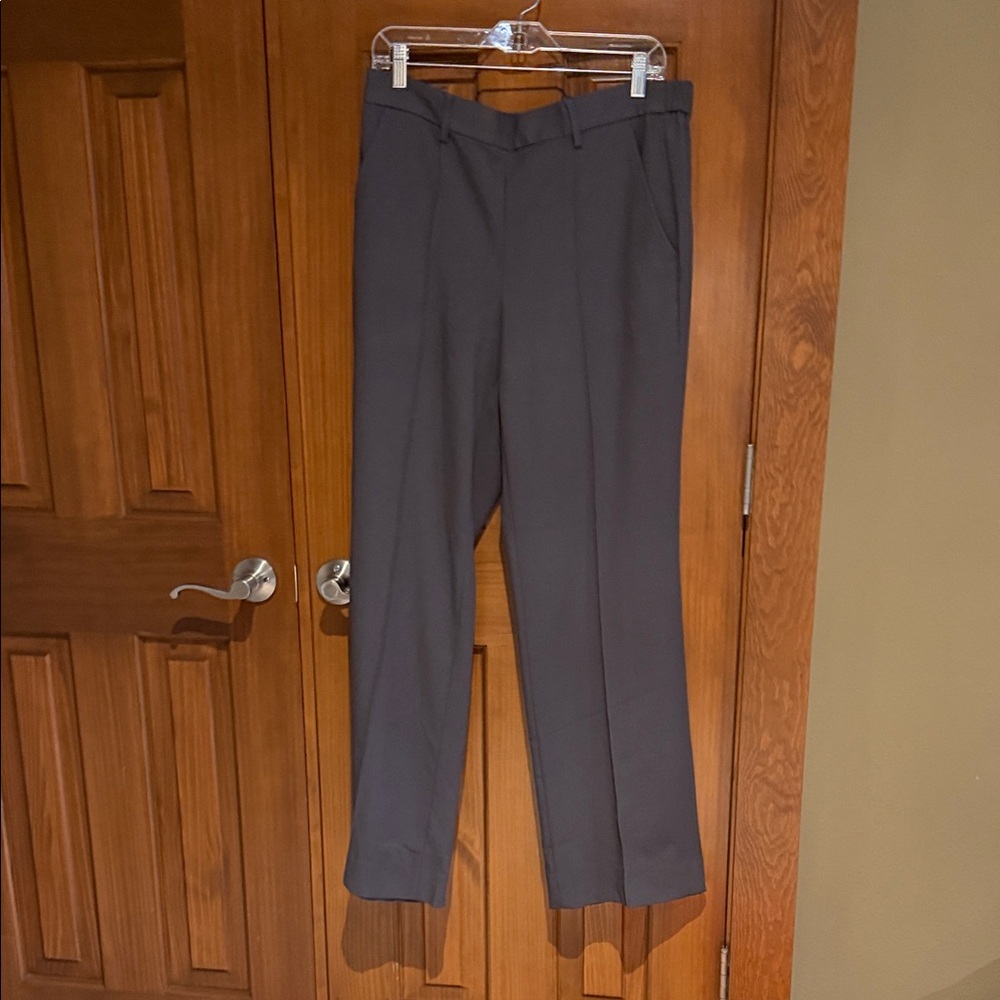 Banana Republic Women’s Dress Pants in Dark Gray